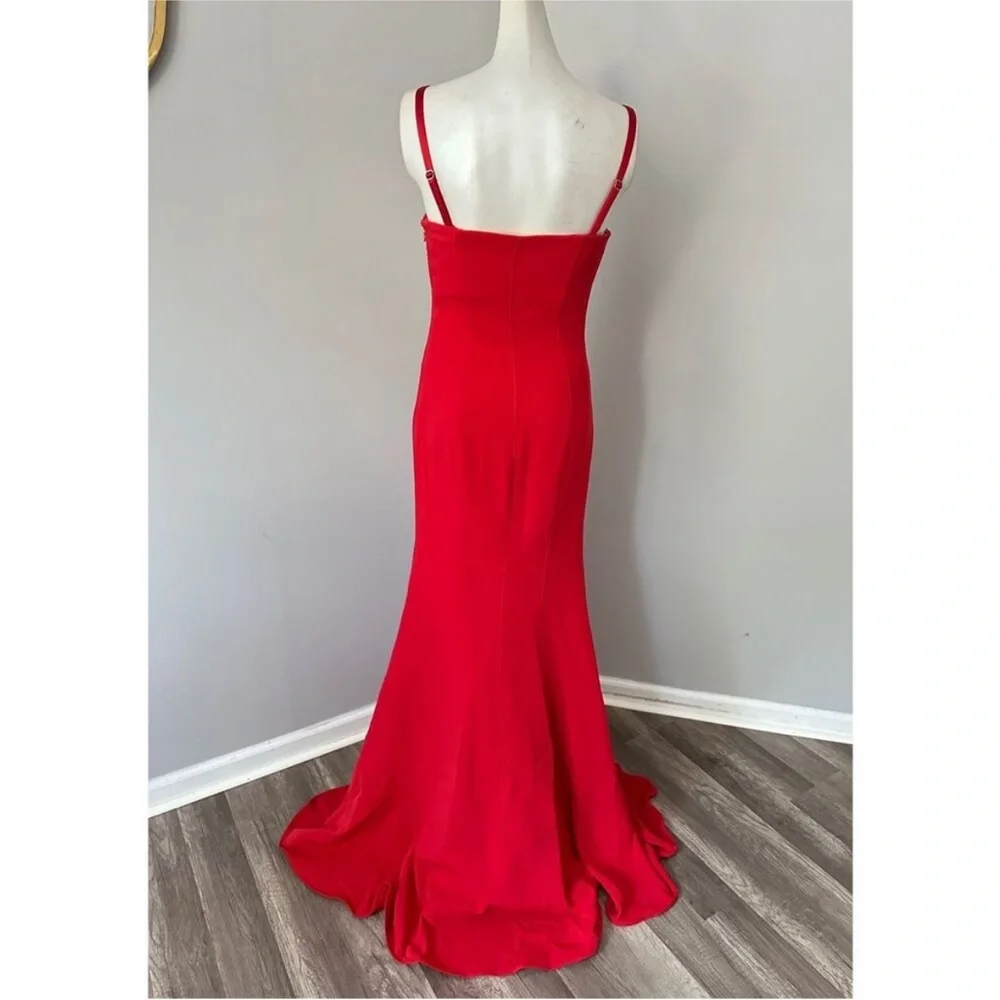 Cinq À Sept Women's Red Dilan Ruffle A Line Gown Ruby Red - Picture 7 of 10